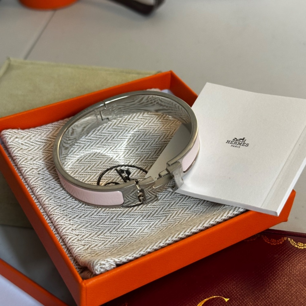 Hermes clique H bracelet, silver and pink (CURRENTLY BEING CLEANED) - Picture 3 of 3
